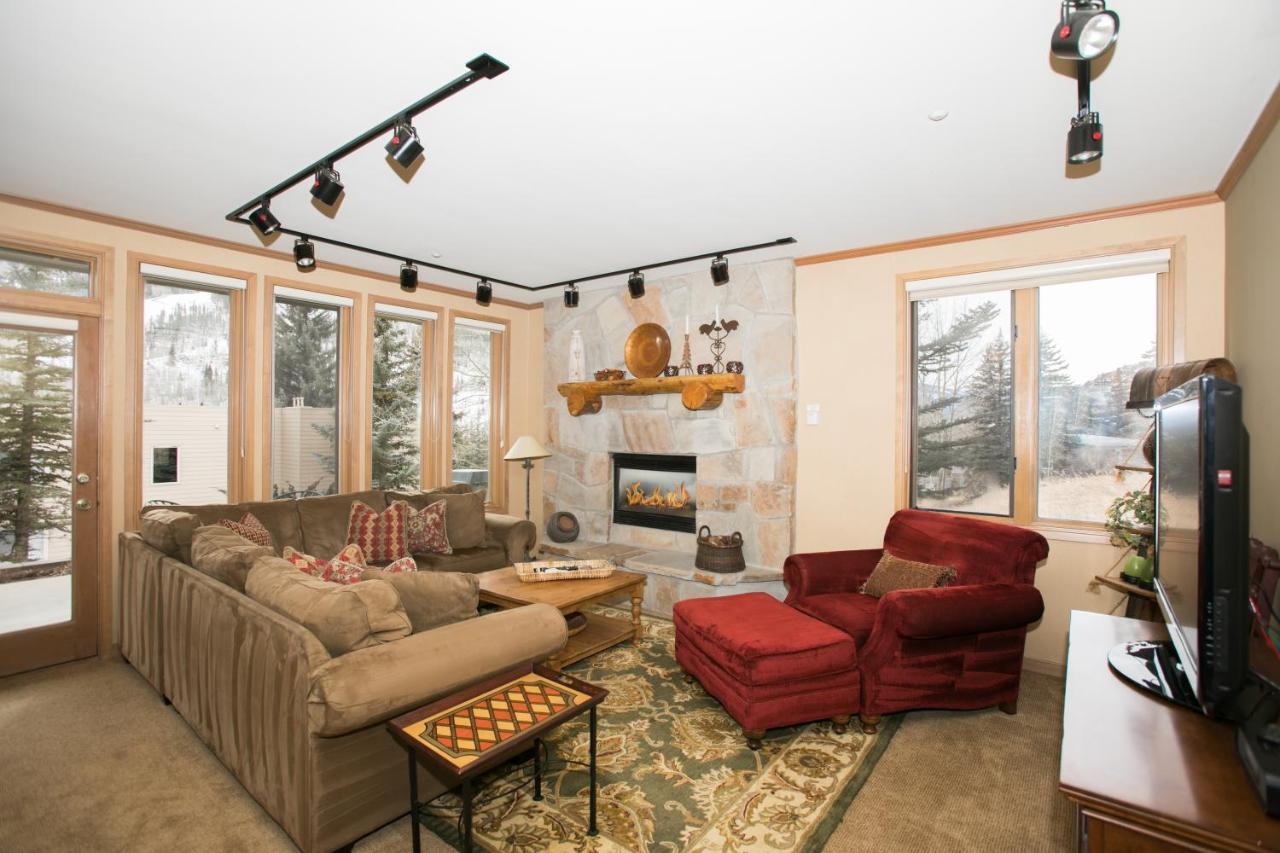 Sun Vail Aparthotel ภายนอก รูปภาพ